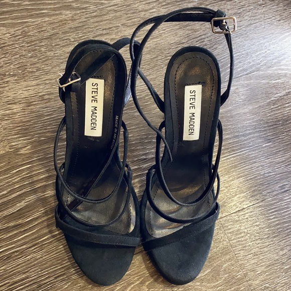 Suede strappy sandals - Picture 2 of 7